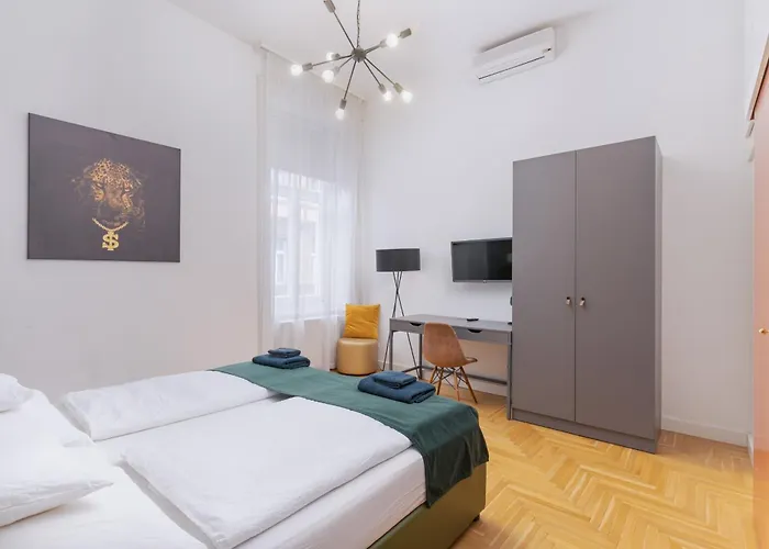 Appartement Faces Of Jungle - Funky Design In Vibrant Centre Budapest