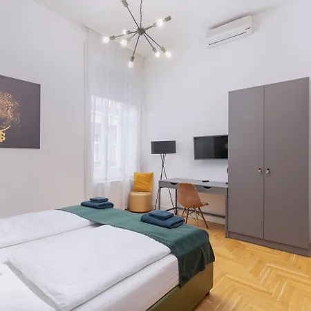 Appartement Faces Of Jungle - Funky Design In Vibrant Centre Boedapest